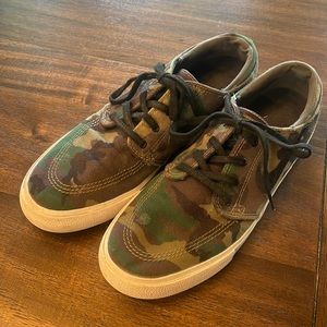 Stefan Janoski Nike camouflage shoes